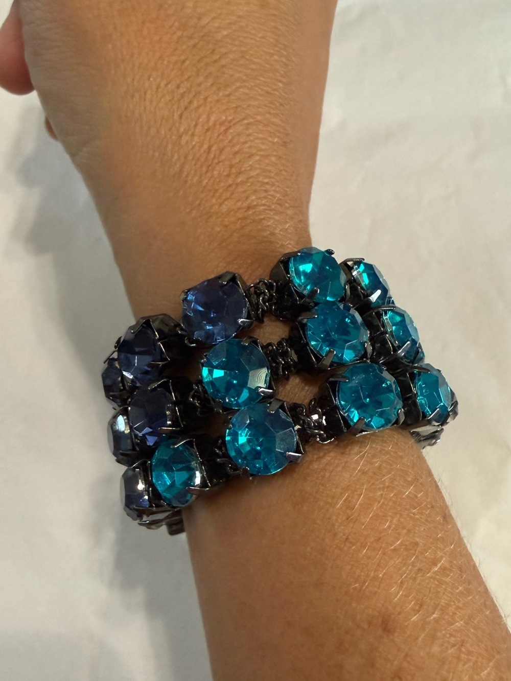 Laura Ashley Ombre Blue Turquoise Purple Gunmetal Silver Magnetic Wide Bracelet